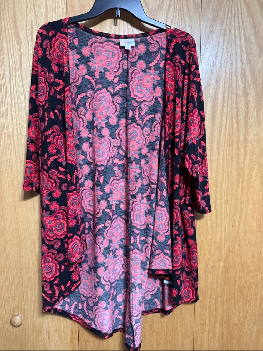 LuLaRoe Black Lindsay with Coral/Red Paisley Print